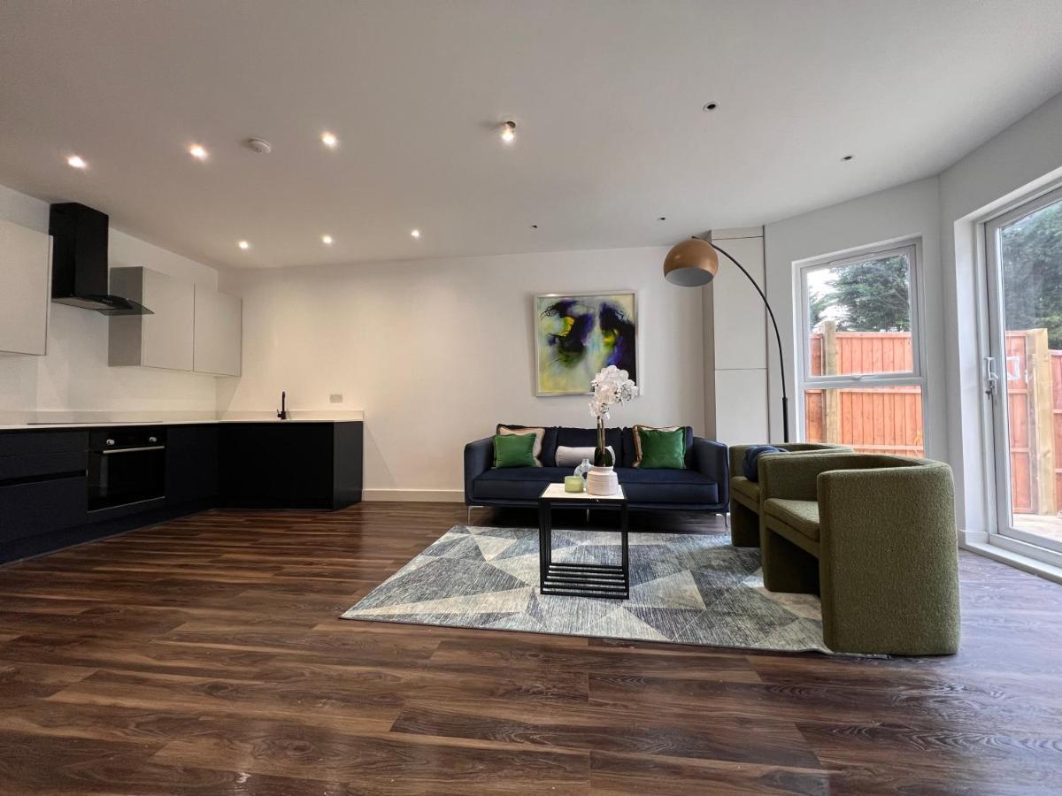 Star London Finchley Road 3-Bed Escape With Garden Apartment Bagian luar foto